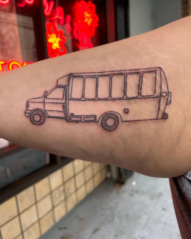 Diving Swallow – Tattoo Diving Swallow – Tattoo